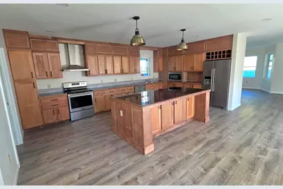 26  Mechanic Street, Winchester, NH 03470 - Photo 5