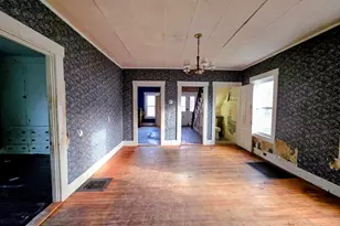 10 Pine St, Haverhill, NH 03785 - Photo 9