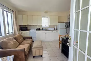 12 G St, Hampton, NH 03842 - Photo 5