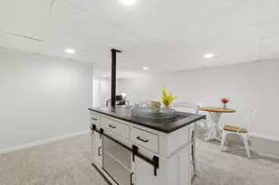 18 Massachusetts Ave, Laconia, NH 03246 - Photo 29