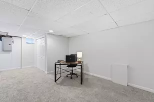 18 Massachusetts Ave, Laconia, NH 03246 - Photo 33