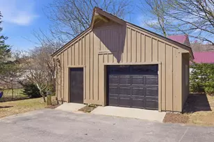 18 Massachusetts Ave, Laconia, NH 03246 - Photo 43