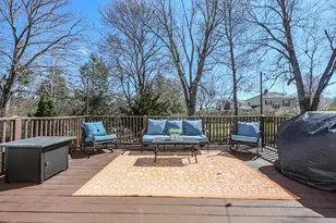 279 Sagamore St, Manchester, NH 03104 - Photo 7