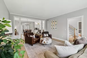 70 Greenmeadow Ln, Bedford, NH 03110 - Photo 5