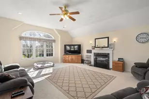 1 Silver Brook St, Salem, NH 03079 - Photo 7