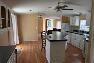 22 Wayne Dr, Derry, NH 03038 - Photo 11