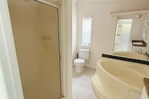 22 Wayne Dr, Derry, NH 03038 - Photo 19