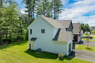 15A Mustang Dr, Litchfield, NH 03052 - Photo 3