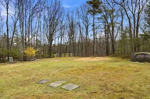 9 Tuttle Rd, Bedford, NH 03110 - Photo 9