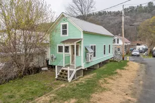 38 Jarvis St, Windsor, VT 05089 - Photo 17