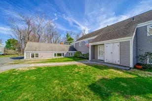 19 Hilltop Pl, New London, NH 03257 - Photo 3