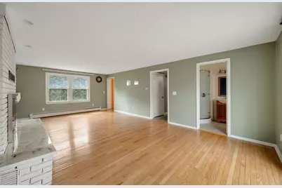 166 Lakeview Drive, Shelburne, VT 05458 - Photo 11