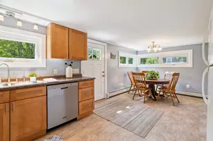 626 County Rd, New London, NH 03257 - Photo 9