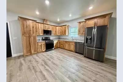 64 Evans Street, Gorham, NH 03581 - Photo 3