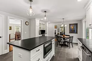 75 Birkdale Rd, Bedford, NH 03110 - Photo 17