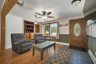 9 Fairway Dr, New Hampton, NH 03256 - Photo 3