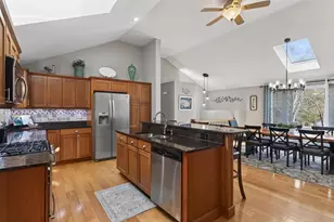 5 Maureen Ln, Hudson, NH 03051 - Photo 11
