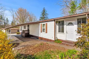 19 Kelly Ct, Goffstown, NH 03045 - Photo 3