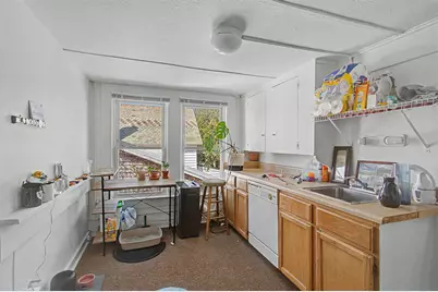 10-12 Shelburne Street, Burlington, VT 05401 - Photo 13
