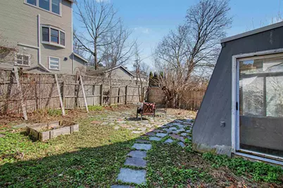 10-12 Shelburne Street, Burlington, VT 05401 - Photo 25