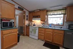 422 Friar Tuck Dr, Exeter, NH 03833 - Photo 5