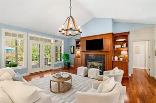 12 Amber Ln, Bedford, NH 03110 - Photo 5