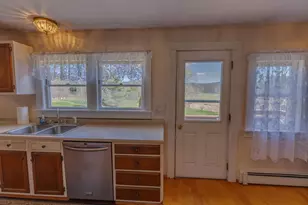 872 Tenney Mountain Hwy, Plymouth, NH 03264 - Photo 9