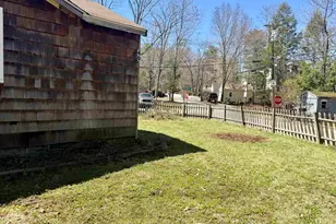 40 Riverside Dr, Fremont, NH 03044 - Photo 5