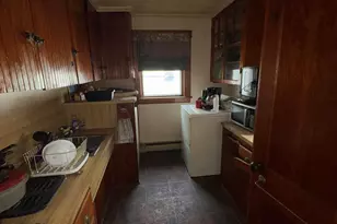 17 Perham St, Nashua, NH 03064 - Photo 5