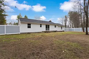 33 State Route 101A, Amherst, NH 03031 - Photo 5