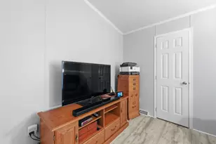 407 Darby Dr, Belmont, NH 03220 - Photo 37