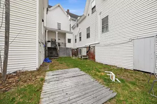 112 W Main St, Hillsboro, NH 03244 - Photo 13