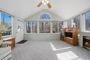 10 Virginia Ct, Hooksett, NH 03106 - Photo 3