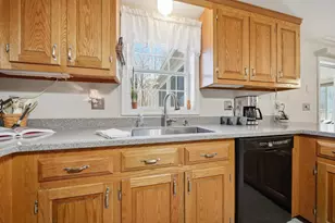 10 Virginia Ct, Hooksett, NH 03106 - Photo 7