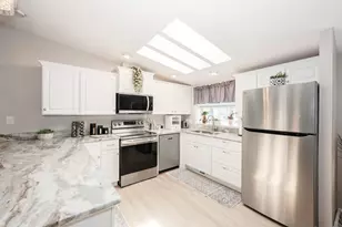 100 Ledgewood Way, Manchester, NH 03104 - Photo 13