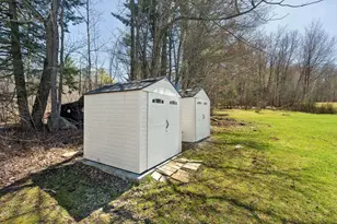 207 Maple St, Newport, NH 03773 - Photo 27