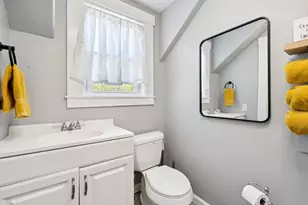 207 Maple St, Newport, NH 03773 - Photo 13