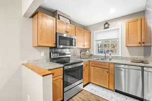 9 Village Falls Way, Merrimack, NH 03054 - Photo 13
