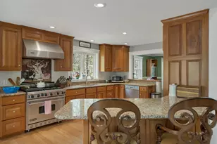 518 Old Main St, New London, NH 03257 - Photo 9