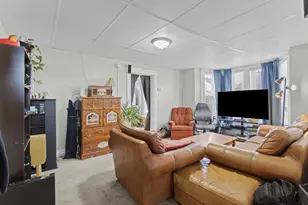 140 Douglas St, Manchester, NH 03102 - Photo 21