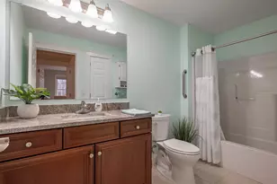 14 Weymouth Ct, Hudson, NH 03051 - Photo 5