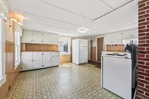 393 Wadleigh Falls Rd, Newmarket, NH 03857 - Photo 9