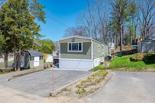 27 Ithica Ln, Newmarket, NH 03857 - Photo 3