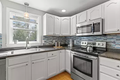 125 S Main Street, Newton, NH 03858 - Photo 31