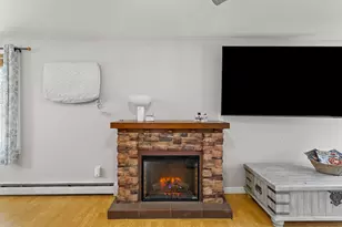 125 S Main St, Newton, NH 03858 - Photo 19