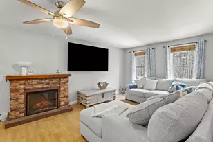 125 S Main St, Newton, NH 03858 - Photo 17