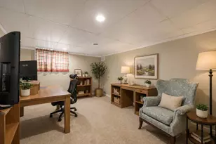 340 Gold St, Manchester, NH 03103 - Photo 21