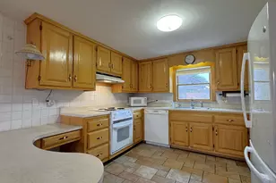 144 Main St, Kingston, NH 03848 - Photo 3