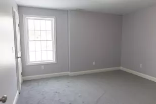 21 Library St, Hudson, NH 03051 - Photo 15
