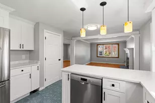 51 MacDonald Dr, Nashua, NH 03062 - Photo 5